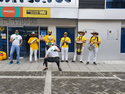 Animadores y promotores de marca-min